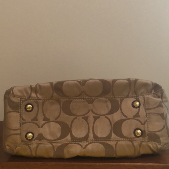 Coach Handbag - Picture 5 of 6